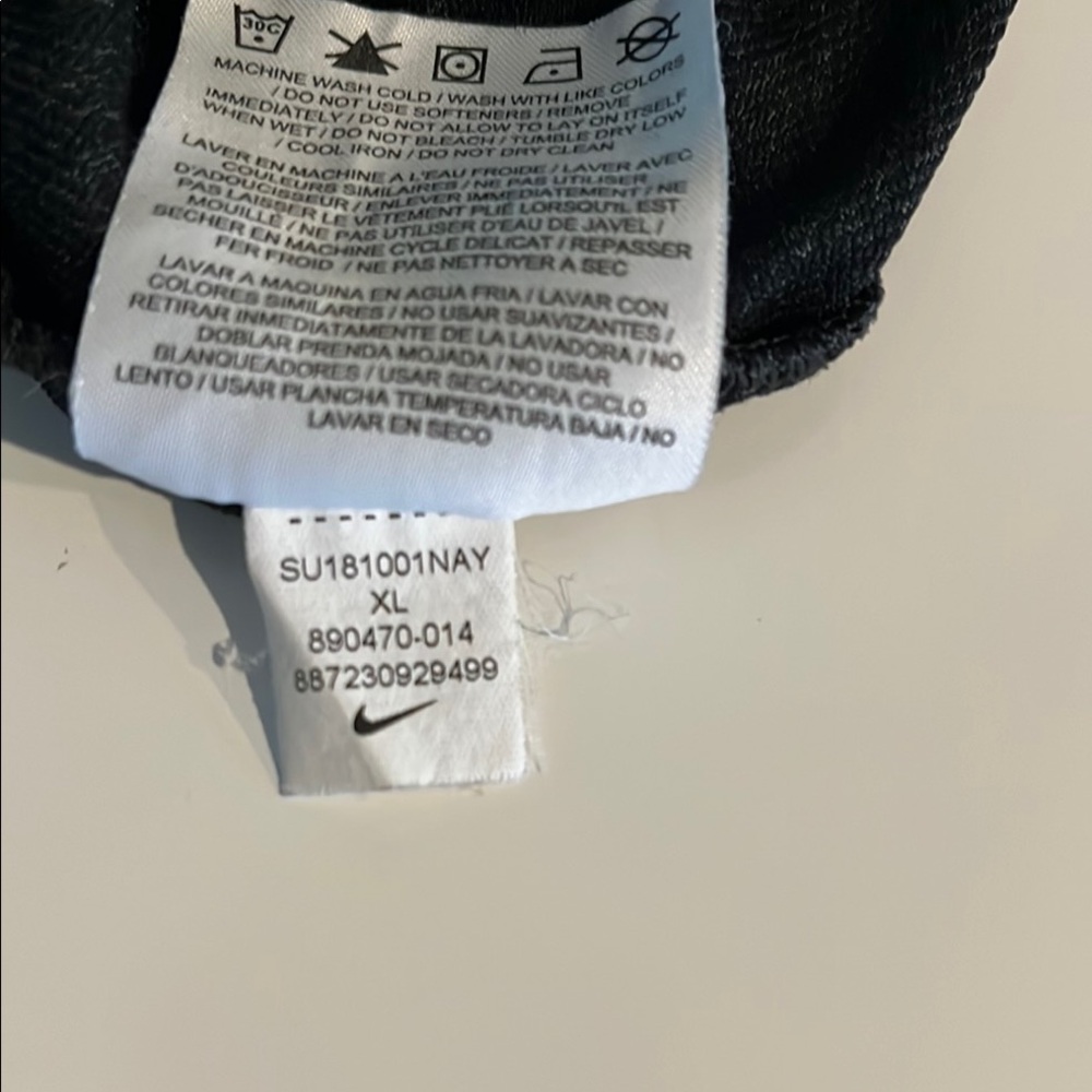 Nike Charcoal Gray Athletic Shorts for Training Size XL Draw string waist. - Picture 8 of 9